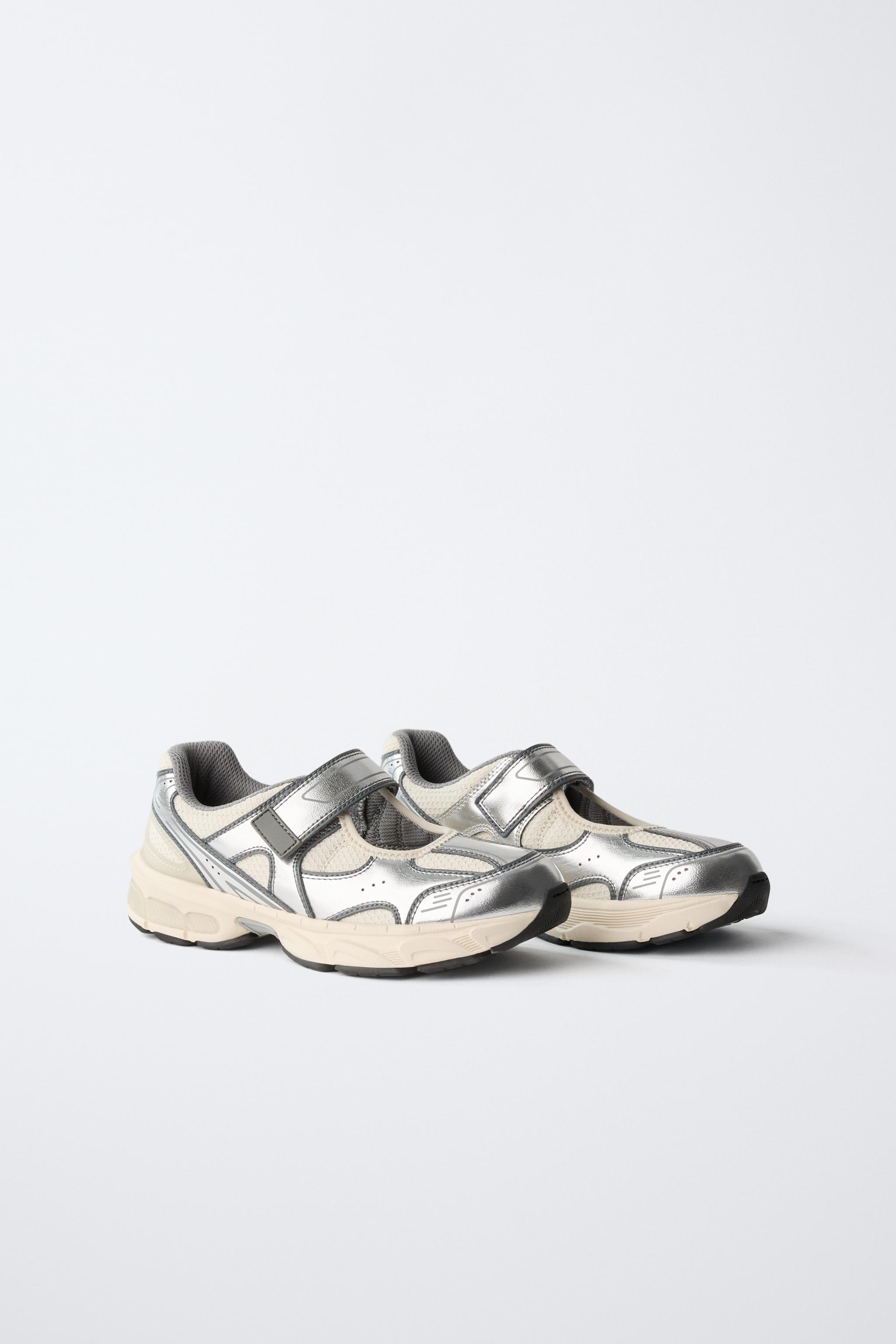 OPEN SNEAKERS